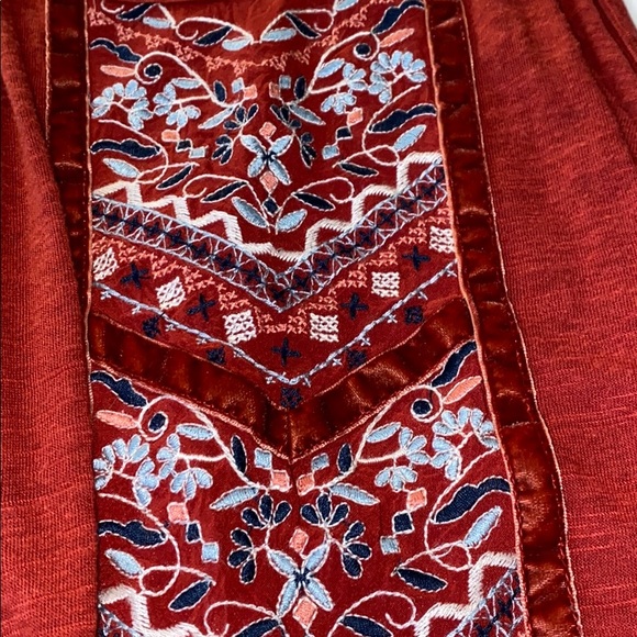 tank top - Picture 2 of 2